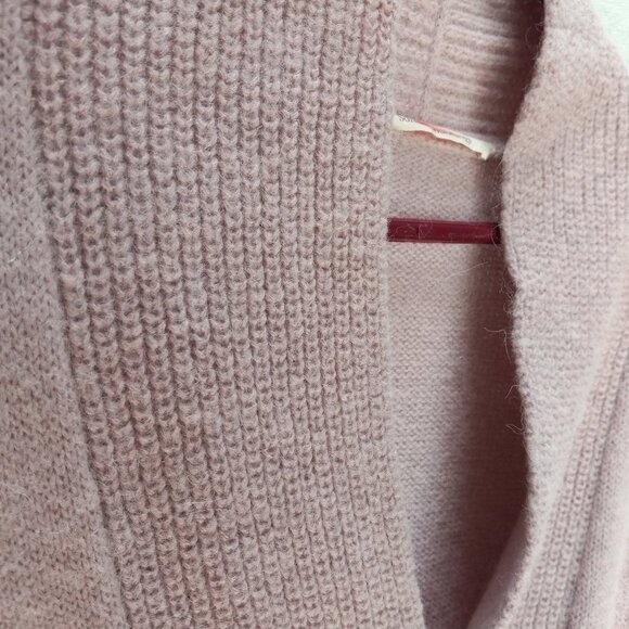 Soft Surroundings Dusty Mauve Fuzzy Knit V-Neck Sweater Sz-M (T-399) - Picture 9 of 12